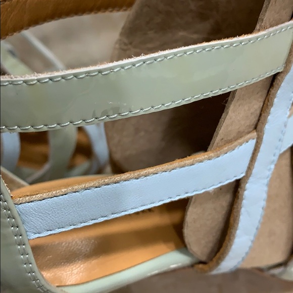 Shoes - Picture 7 of 9